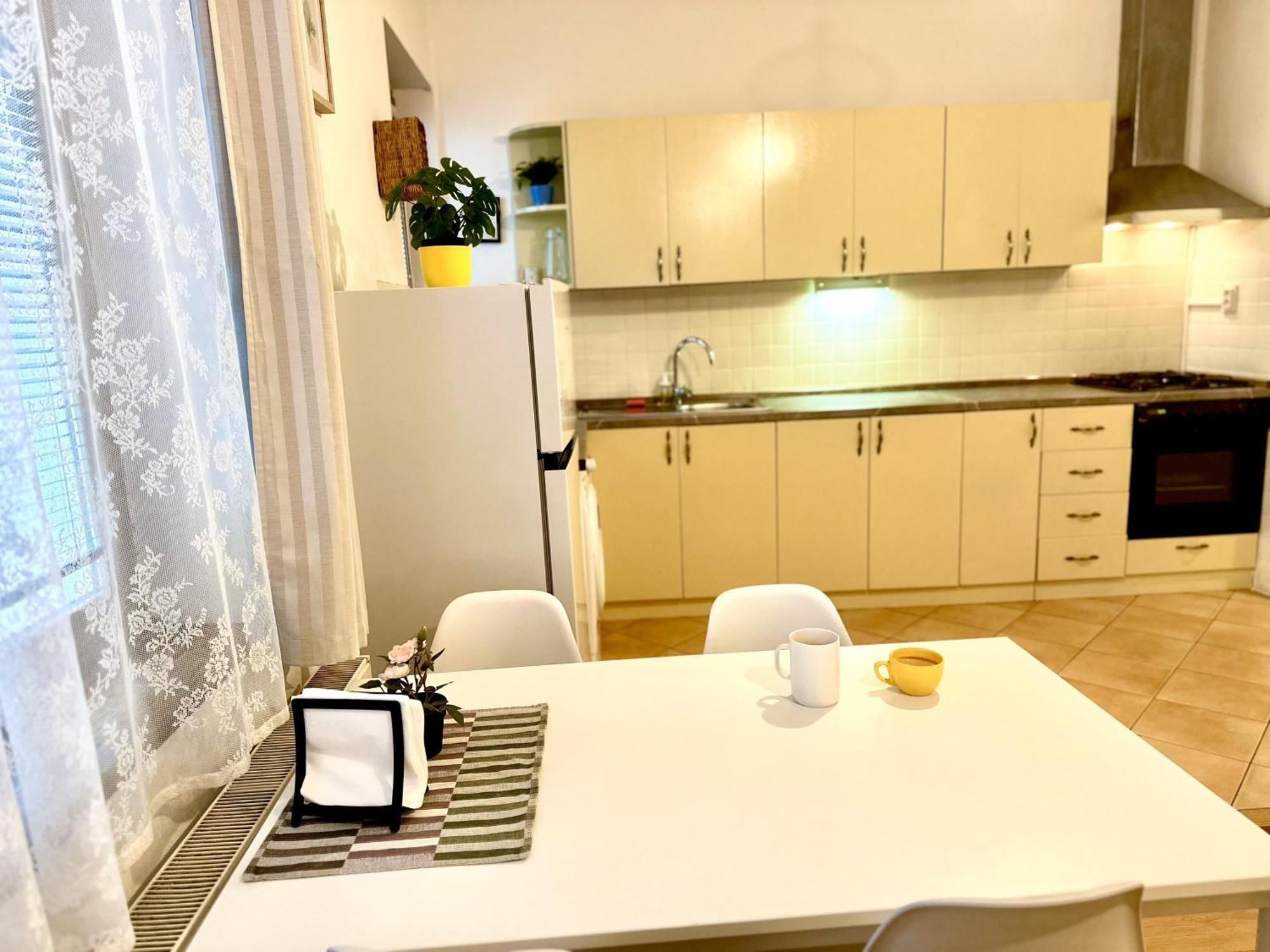 Apartment Kate - Old Town Bratislava Exteriör bild